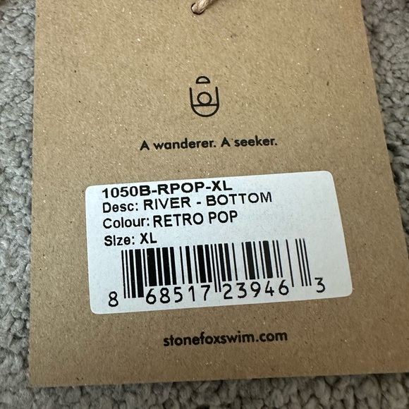 Stone Fox Swim River Bikini Bottom in Retro Pop Size XL
Floral Side-Tie - Picture 4 of 6